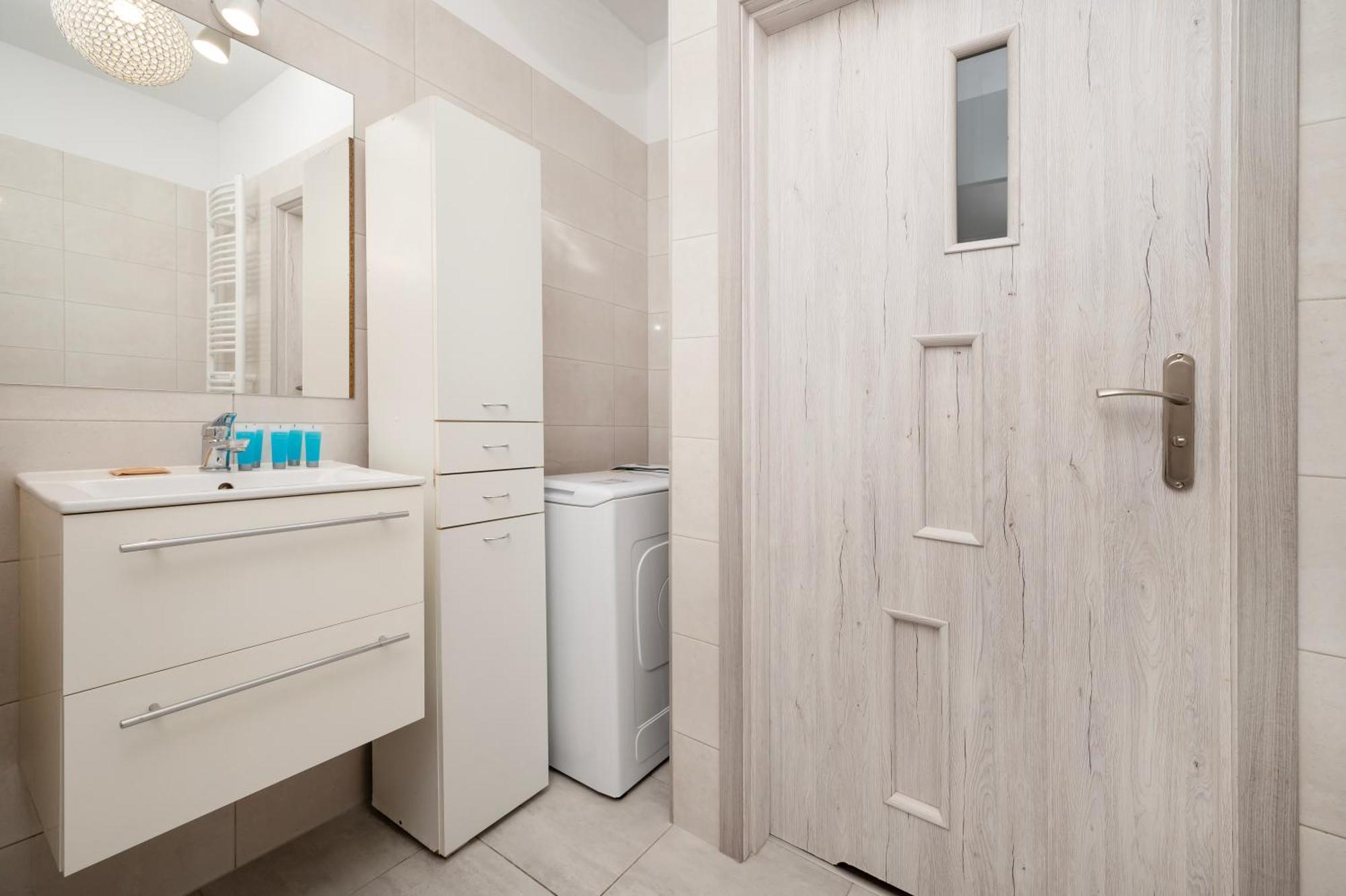 Pogonowskiego 2-Bedroom Apartment Łódź Zewnętrze zdjęcie